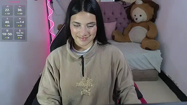 Snapshot of Chiara_tay chatting on November 2, 2:25 am Chiara tay online show from November 2, 2:25 am