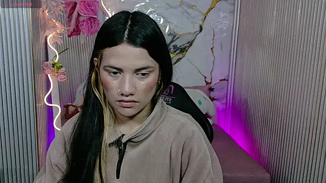 Chiara tay online show from May 25, 7:09 pm