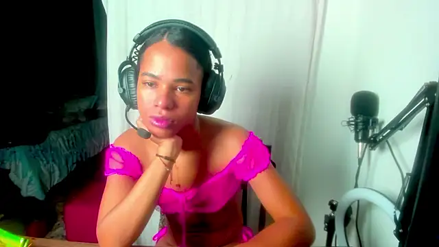 meghanSusexx online show from January 16, 8:35 pm