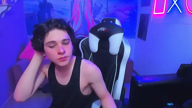 Luke Howland online show from December 14, 7:18 am