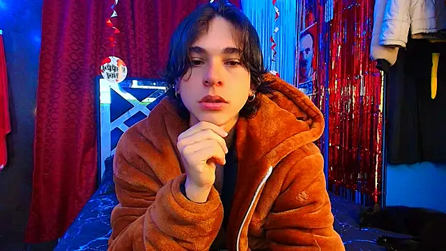 Luke Howland online show from February 19, 9:14 pm