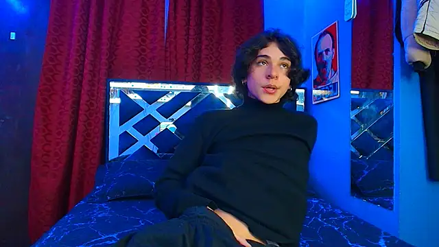 Luke Howland online show from February 25, 9:13 pm