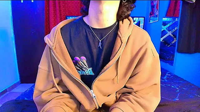 Luke Howland online show from March 11, 10:09 pm