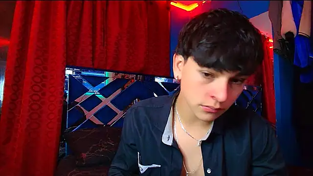 Luke Howland online show from October 2, 11:23 pm