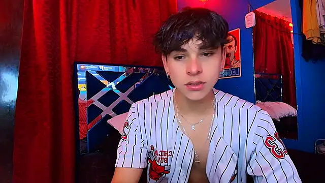 Luke Howland online show from June 2, 11:51 pm