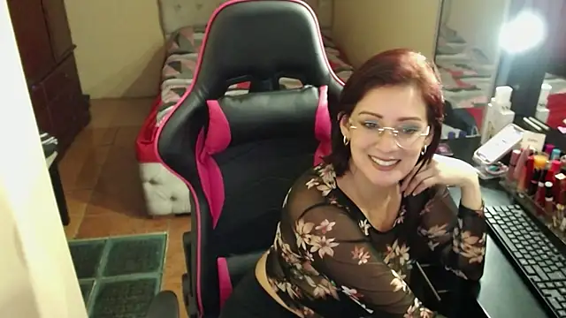 Carol Scottt online show from December 17, 2:23 am