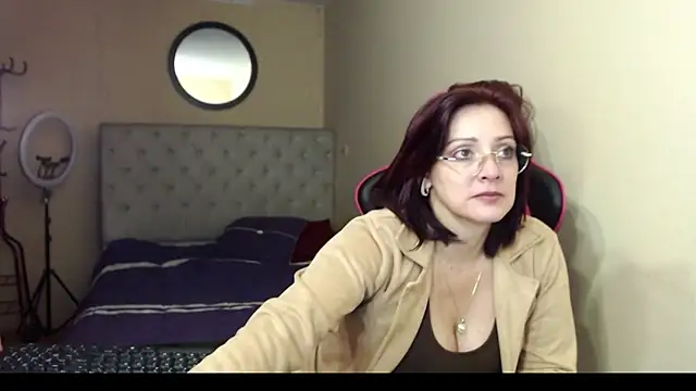 Carol Scottt online show from February 22, 9:23 am