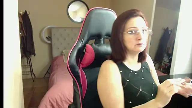 Carol Scottt online show from September 17, 5:47 pm