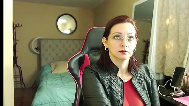 Carol Scottt online show from September 21, 7:10 am