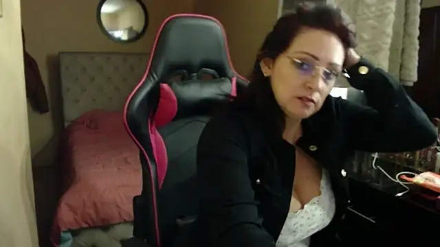 Carol Scottt online show from March 15, 3:40 pm