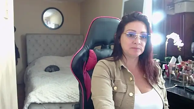 Snapshot of Carol_Scottt chatting on July 12, 12:12 am Carol Scottt online show from July 12, 12:12 am