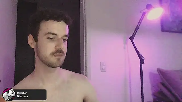 Snapshot of sexxxsutra chatting on February 3, 10:11 pm sexxxsutra online show from February 3, 10:11 pm