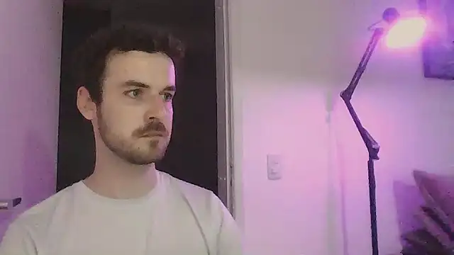 Snapshot of sexxxsutra chatting on February 6, 1:49 am sexxxsutra online show from February 6, 1:49 am