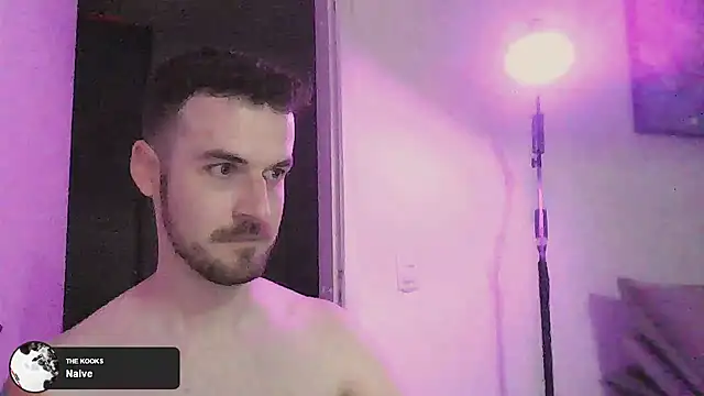 Snapshot of sexxxsutra chatting on February 12, 11:09 pm sexxxsutra online show from February 12, 11:09 pm