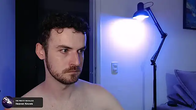 Snapshot of sexxxsutra chatting on March 11, 10:20 pm sexxxsutra online show from March 11, 10:20 pm