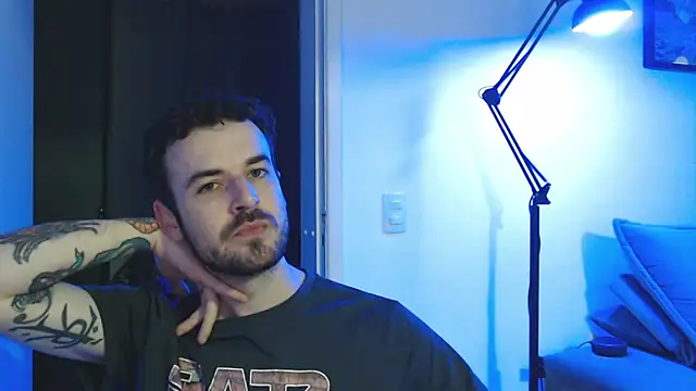 Snapshot of sexxxsutra chatting on March 17, 1:03 am sexxxsutra online show from March 17, 1:03 am