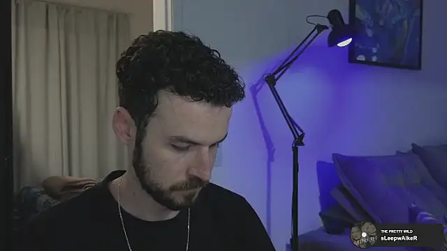 Snapshot of sexxxsutra chatting on December 4, 11:57 pm sexxxsutra online show from December 4, 11:57 pm