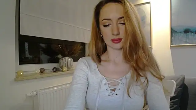 JulietteDiamond online show from March 11, 7:36 pm