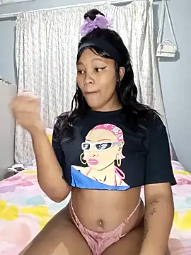 charmainexxx online show from February 13, 7:21 pm