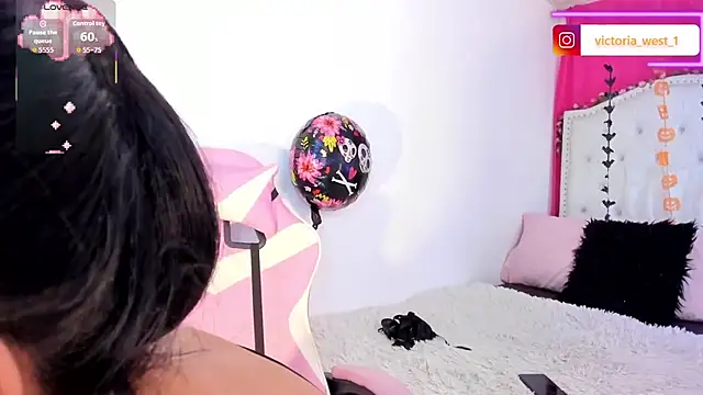 Victoria west online show from October 23, 12:37 pm