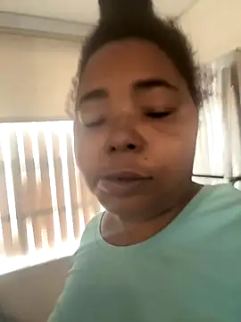 JCCaramelbarbie1 online show from October 12, 2:49 pm