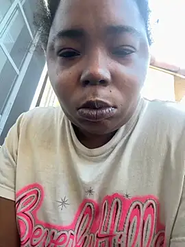 JCCaramelbarbie1 online show from November 3, 9:38 pm