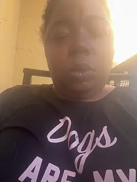 Snapshot of JCCaramelbarbie1 chatting on May 11, 1:17 pm JCCaramelbarbie1 online show from May 11, 1:17 pm
