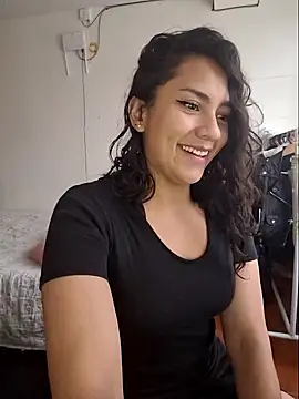 Thaliacooper  online show from January 30, 6:21 pm