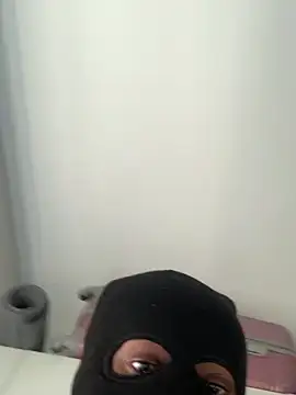 Africanbootie online show from March 14, 9:35 am