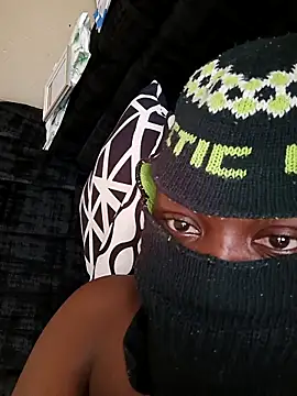 Snapshot of Sexy_girlass chatting on October 23, 8:35 am Sexy girlass online show from October 23, 8:35 am