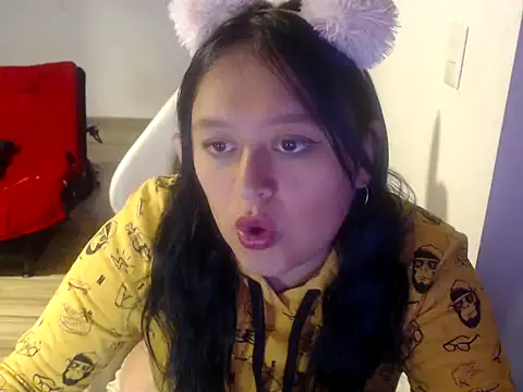 Snapshot of Dahiana_Rous chatting on February 4, 2:45 pm Dahiana Rous online show from February 4, 2:45 pm