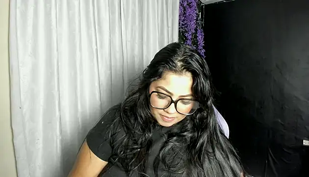 AvrilRizoX online show from May 1, 2:49 am