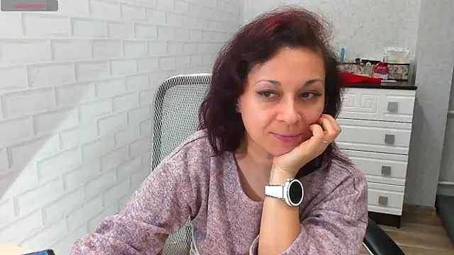 TeasyLana online show from February 7, 8:34 pm