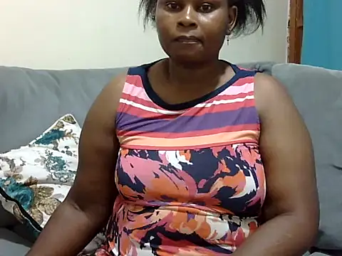 Snapshot of Pretty_lilly02 chatting on May 5, 4:20 am Pretty lilly02 online show from May 5, 4:20 am