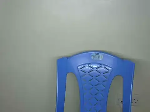 Snapshot of sweet-petite chatting on December 30, 10:01 pm sweet-petite online show from December 30, 10:01 pm