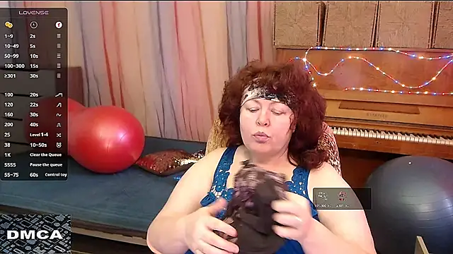 Snapshot of RoseRed69 chatting on March 14, 4:43 am RoseRed69 online show from March 14, 4:43 am