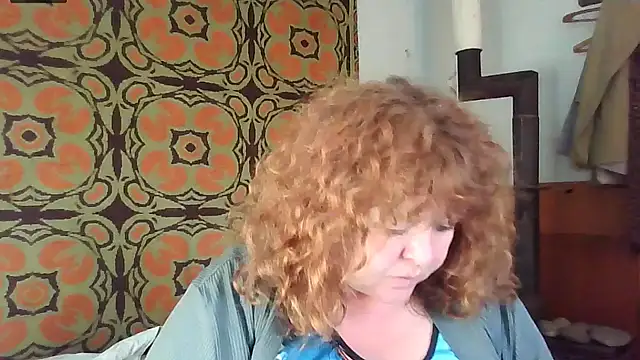 Snapshot of RoseRed69 chatting on September 19, 2:13 am RoseRed69 online show from September 19, 2:13 am