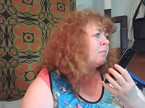 Snapshot of RoseRed69 chatting on September 22, 7:54 am RoseRed69 online show from September 22, 7:54 am