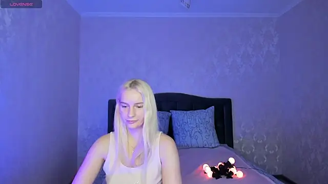 Amanda054 online show from January 9, 6:04 pm