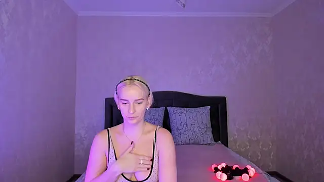 Amanda054 online show from February 5, 9:07 pm