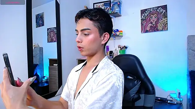 OwenBluee online show from March 22, 9:34 am