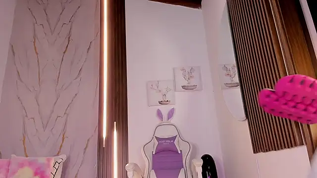 mia six66 online show from November 14, 11:53 am