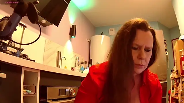 Endrocleia online show from April 12, 8:14 pm