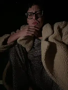 myloveforyouu online show from March 17, 4:19 am