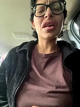 myloveforyouu online show from November 23, 10:09 pm