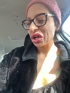 myloveforyouu online show from December 14, 5:40 pm