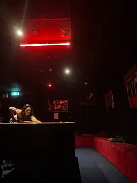 Snapshot of amityxx chatting on March 6, 3:24 pm amityxx online show from March 6, 3:24 pm