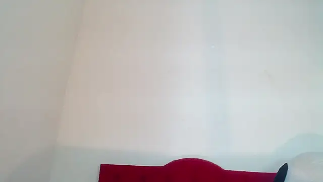 Snapshot of Luluu_08 chatting on February 28, 9:23 pm Luluu 08 online show from February 28, 9:23 pm