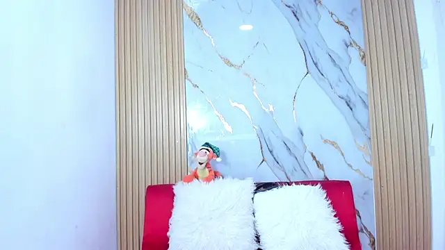 Luluu 08 online show from March 10, 1:05 pm