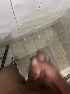 Snapshot of gomespauz chatting on January 7, 12:24 am gomespauz online show from January 7, 12:24 am